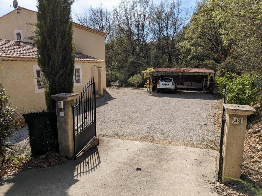 Villa Calme Avec Piscine A Greoux Luaran gambar